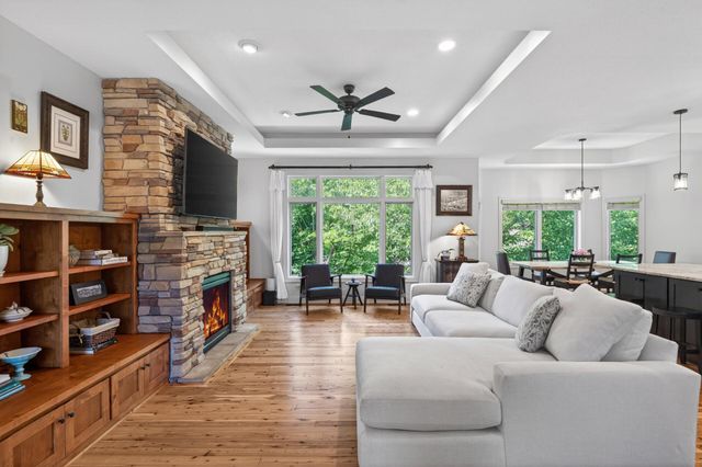 406 Rambling Creek Circle SE, Saint Michael, MN 55376
