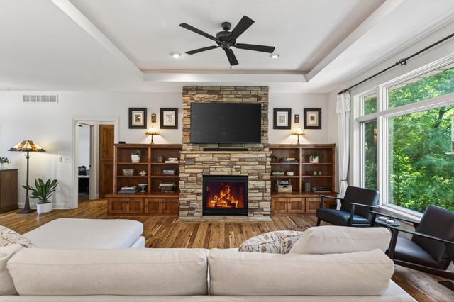 406 Rambling Creek Circle SE, Saint Michael, MN 55376
