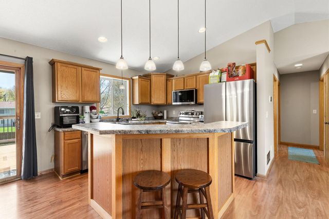 1140 Eulaine Circle, Hammond, WI 54015