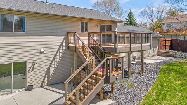 1140 Eulaine Circle, Hammond, WI 54015