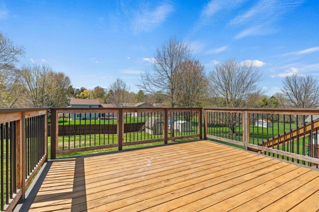1140 Eulaine Circle, Hammond, WI 54015