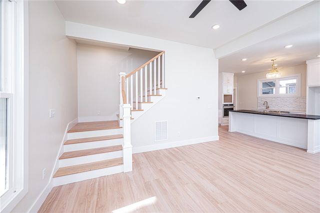 402 N Maxwell Street, Siloam Springs, AR 72761