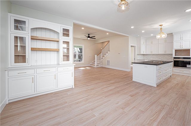 402 N Maxwell Street, Siloam Springs, AR 72761