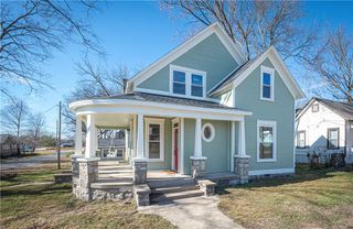 402 N Maxwell Street, Siloam Springs, AR 72761