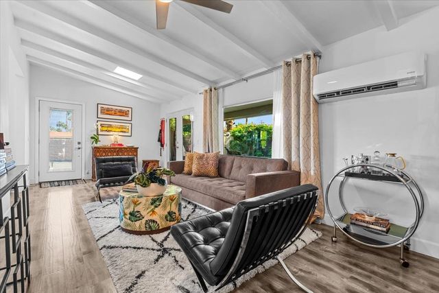 17 Araby St, Palm Springs, CA 92264