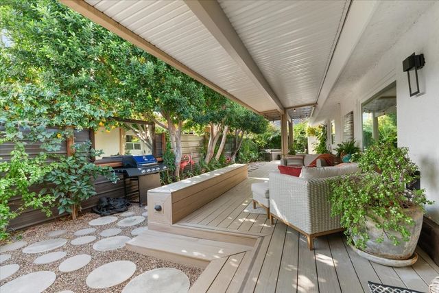 17 Araby St, Palm Springs, CA 92264