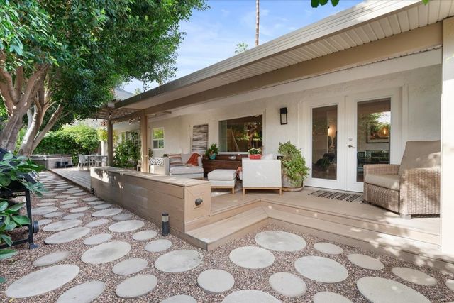 17 Araby St, Palm Springs, CA 92264