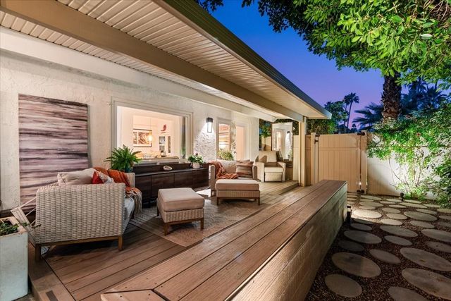 17 Araby St, Palm Springs, CA 92264