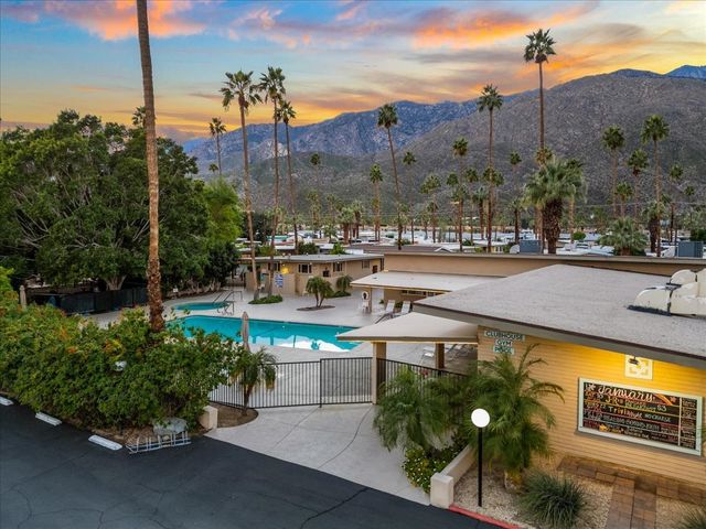 17 Araby St, Palm Springs, CA 92264