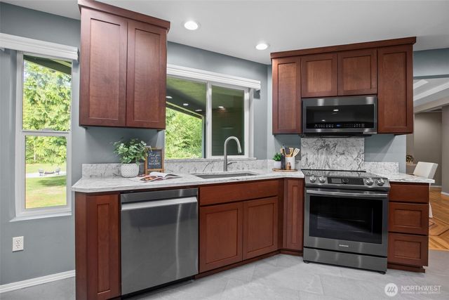 3809 234th Street NE, Arlington, WA 98223