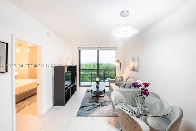 5350 NW 84th Ave 403, Doral, FL 33166