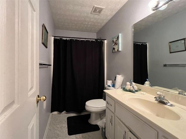 3492 Heathervale Way, Conyers, GA 30094