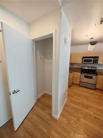 630 W 6th Street 506, Los Angeles, CA 90017