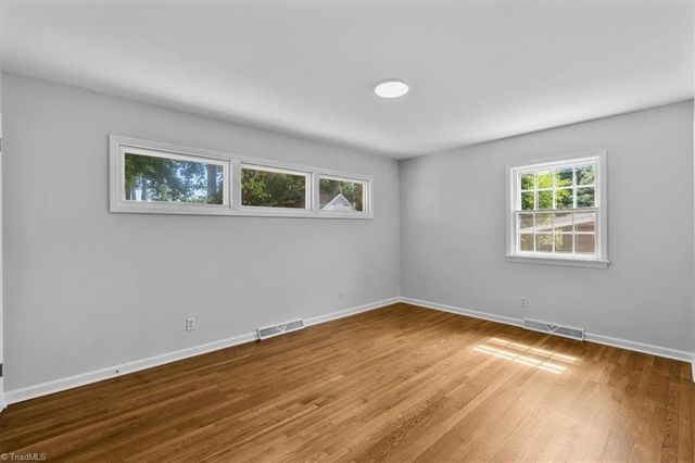 3008 W Cornwallis Drive, Greensboro, NC 27408
