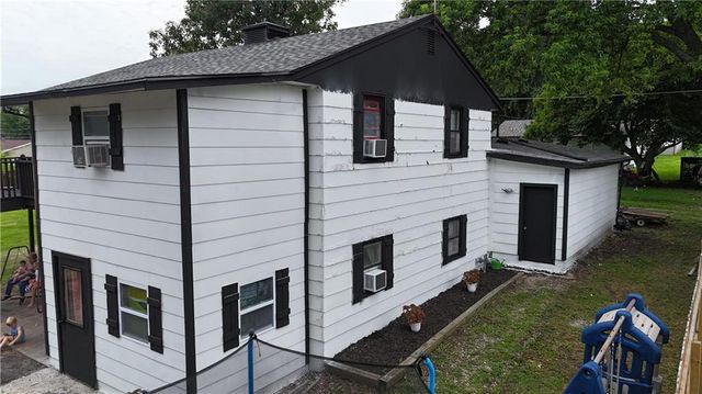 408 N 1st Street, Savannah, MO 64485