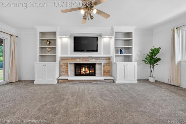 37717 Maas Drive, Sterling Heights, MI 48312