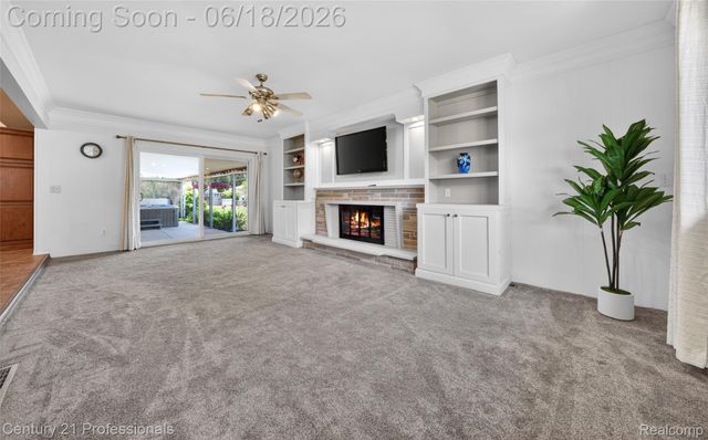 37717 Maas Drive, Sterling Heights, MI 48312
