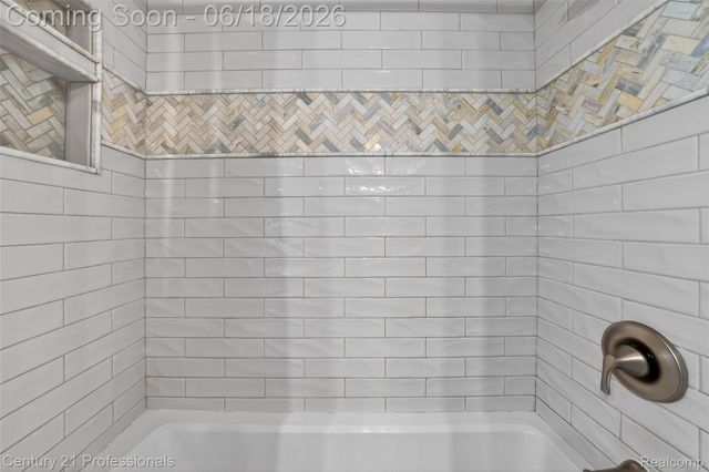 37717 Maas Drive, Sterling Heights, MI 48312