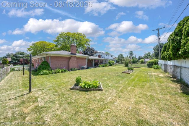 37717 Maas Drive, Sterling Heights, MI 48312