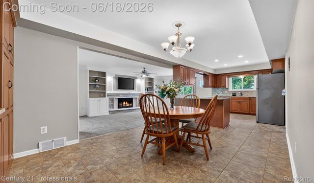 37717 Maas Drive, Sterling Heights, MI 48312