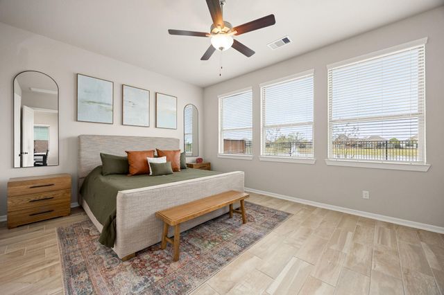 4823 Vaughan Way, Iowa Colony, TX 77583