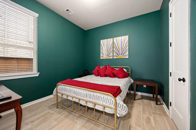 4823 Vaughan Way, Iowa Colony, TX 77583