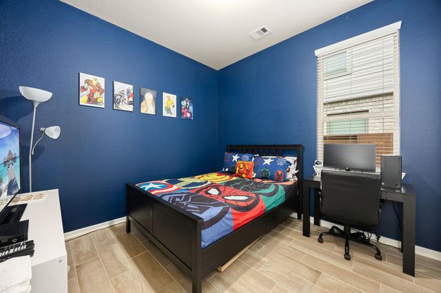 4823 Vaughan Way, Iowa Colony, TX 77583