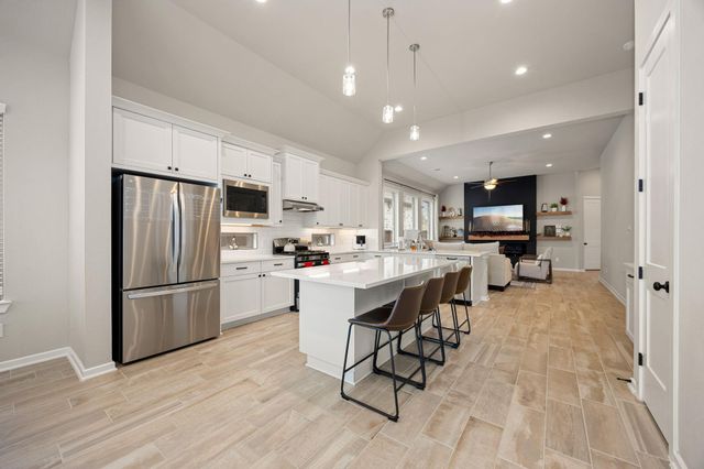 4823 Vaughan Way, Iowa Colony, TX 77583