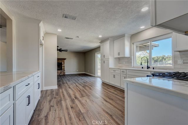 6572 Merced, Oak Hills, CA 92344