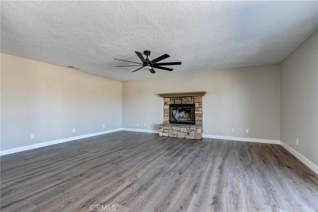 6572 Merced, Oak Hills, CA 92344