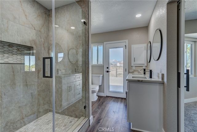 6572 Merced, Oak Hills, CA 92344