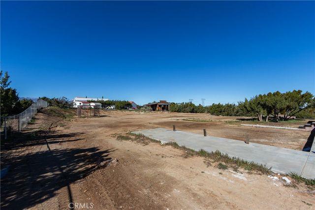 6572 Merced, Oak Hills, CA 92344