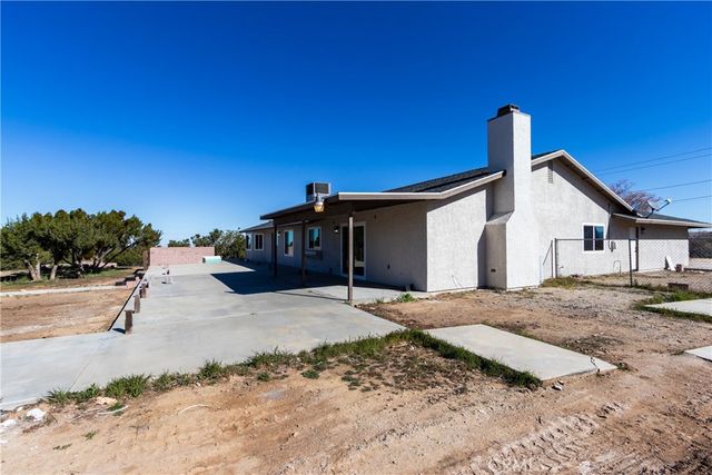 6572 Merced, Oak Hills, CA 92344