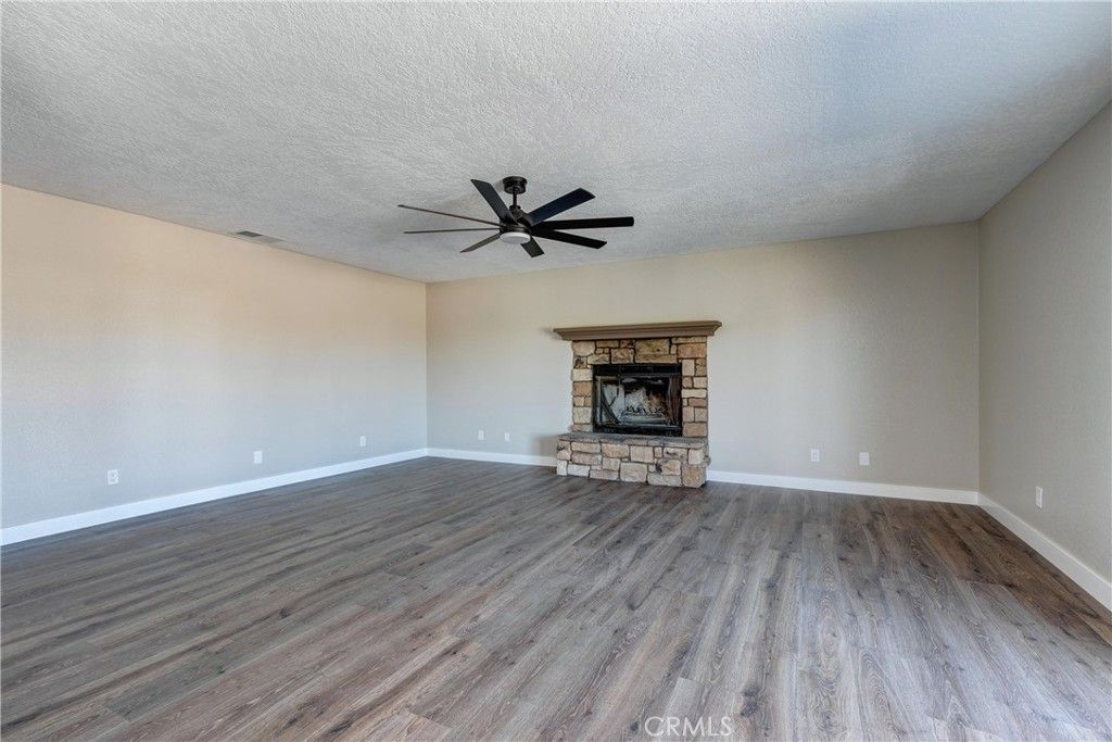 Image 19 of property listing at 6572 Merced, Oak Hills, CA 92344