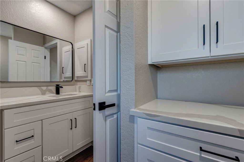 Image 30 of property listing at 6572 Merced, Oak Hills, CA 92344