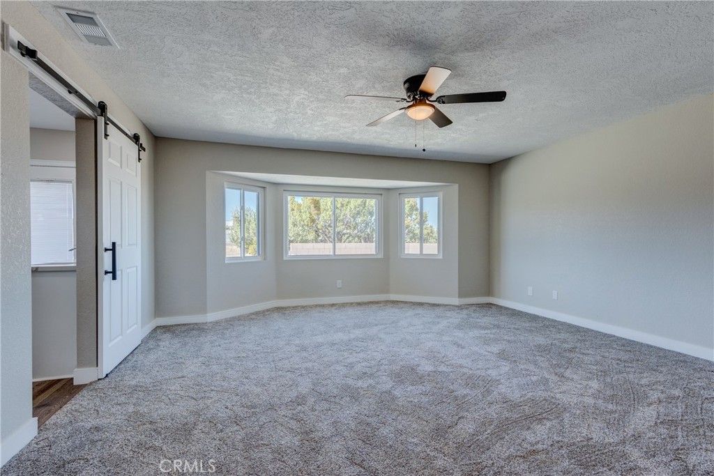 Image 32 of property listing at 6572 Merced, Oak Hills, CA 92344