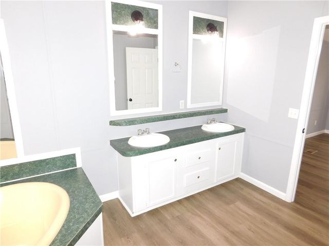 911 Woodchase Drive, Monroe, GA 30655