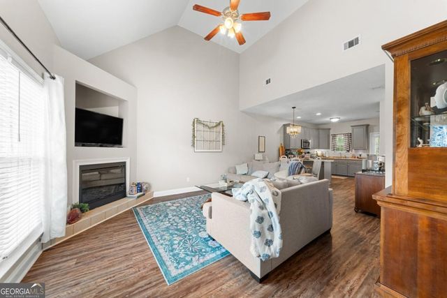 8100 Burkhalter Road 801, Statesboro, GA 30461