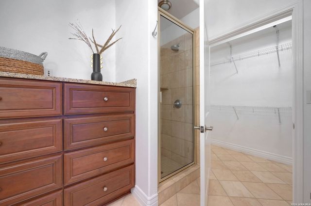 215 Center St Apt 311, San Antonio, TX 78202