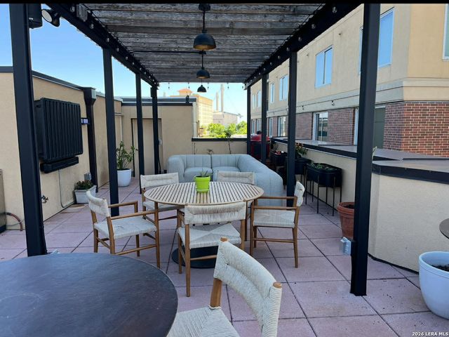 215 Center St Apt 311, San Antonio, TX 78202