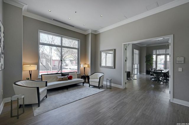 215 Center St Apt 311, San Antonio, TX 78202