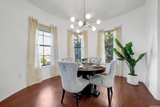 215 Center St Apt 311, San Antonio, TX 78202