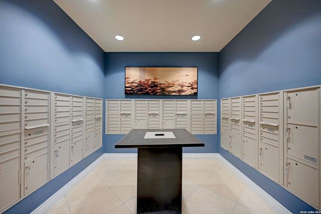 215 Center St Apt 311, San Antonio, TX 78202