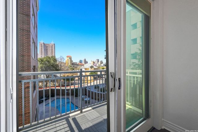 215 Center St Apt 311, San Antonio, TX 78202