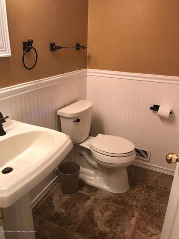 24 Barbara Lane, Oakhurst, NJ 07755