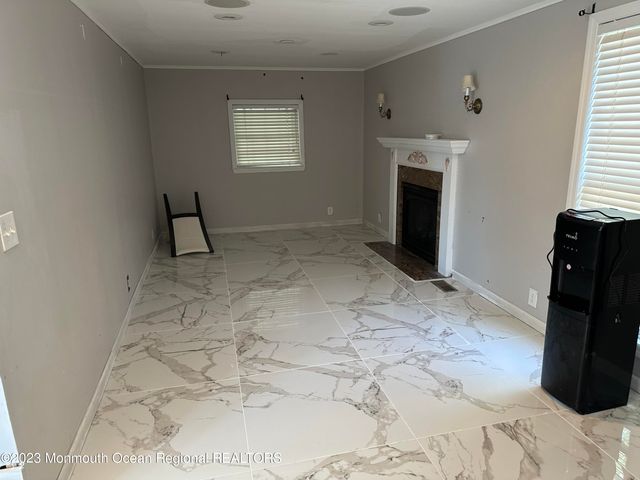 24 Barbara Lane, Oakhurst, NJ 07755