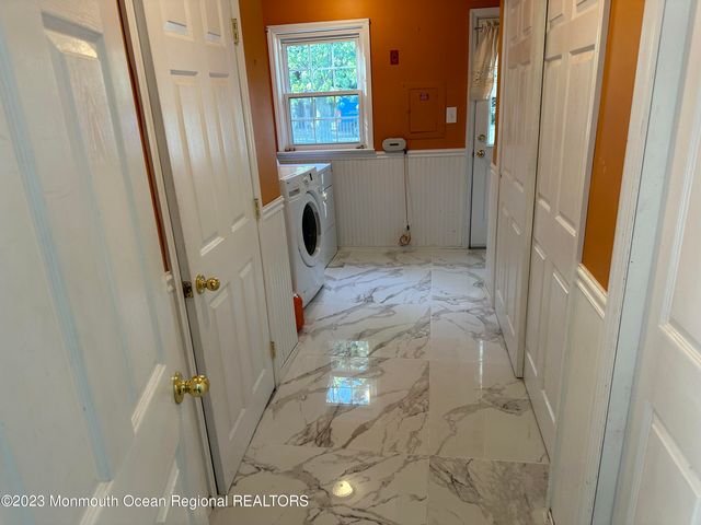 24 Barbara Lane, Oakhurst, NJ 07755