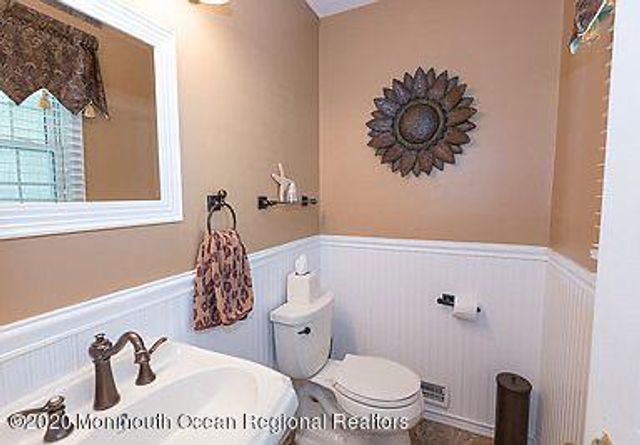 24 Barbara Lane, Oakhurst, NJ 07755
