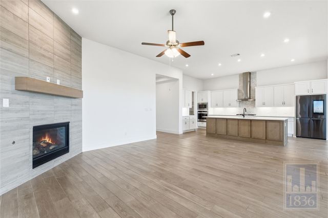 1024 Siena Sunset RD, Leander, TX 78641