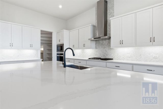 1024 Siena Sunset RD, Leander, TX 78641